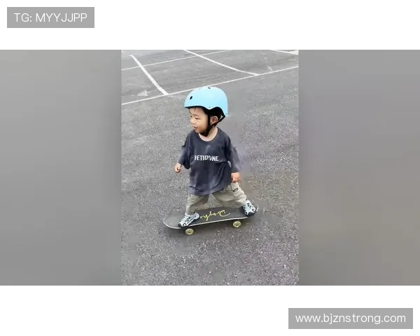 成都滑板队引领潮流最新滑板灵活性TOP10榜单揭晓